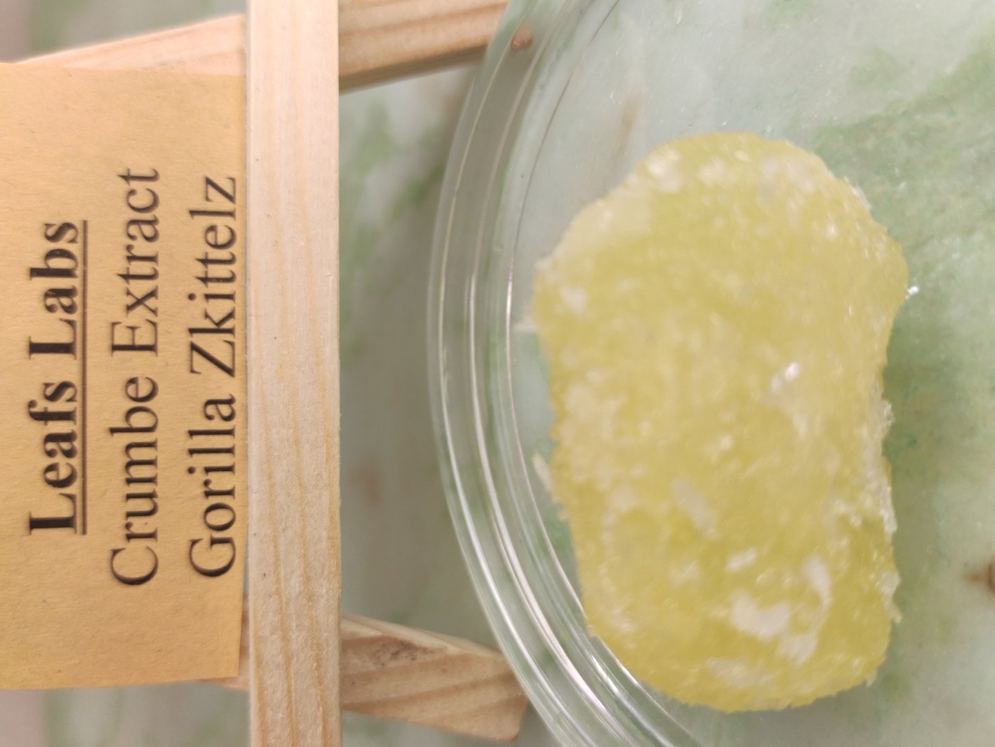Crumble Extrakt CBD Gorilla-Zkitellez 